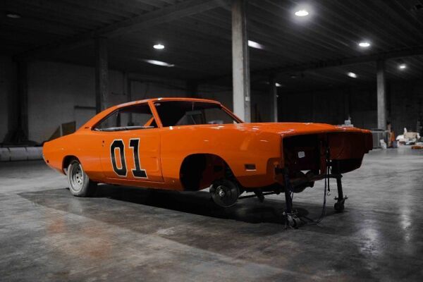 As Seen on Duke of Hazards- 1968 Dodge Charger General Lee Project