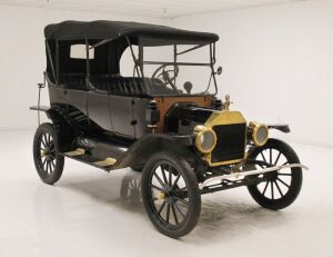 1914 Ford Model T Touring
