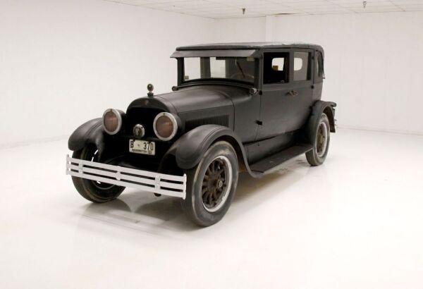 1925 Cadillac V-63 Sedan