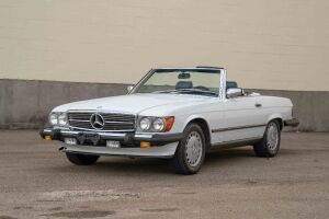 1989 Mercedes-Benz SL560