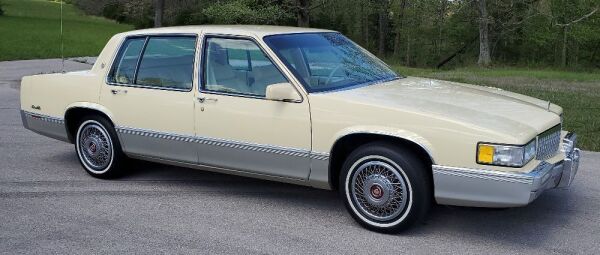 1990 Cadillac Deville Sedan