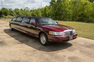 1998 Lincoln Limousine