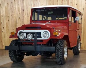 1970 Toyota FJ40 Land Cruiser