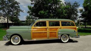 1949 Chrysler Royal Woody