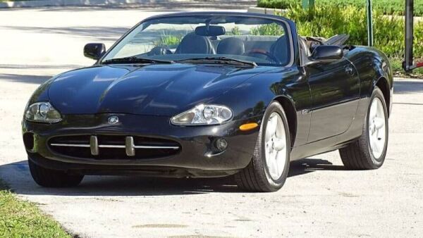 1999 Jaguar XK8