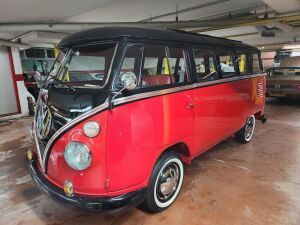 1972 Volkswagon Kombi Bus