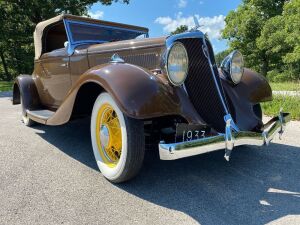 1933 Studebaker Rumbleseat Cabriolet