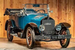 1918 National Highway Six Touring