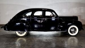 1939 Lincoln Zephyr