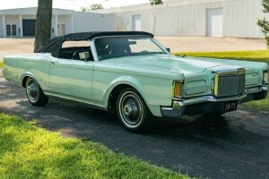 1971 Lincoln Continental Mark III Convertible